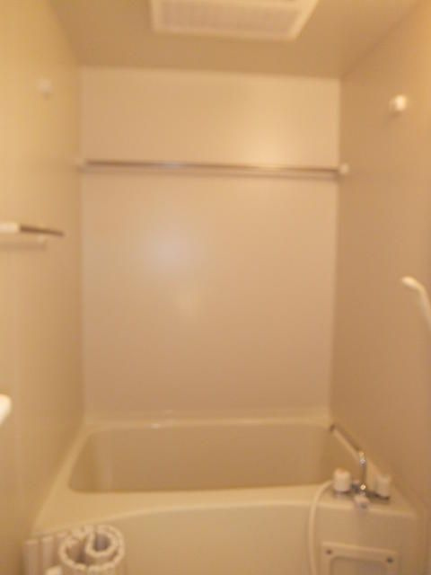 ドゥーエ西池袋の浴室