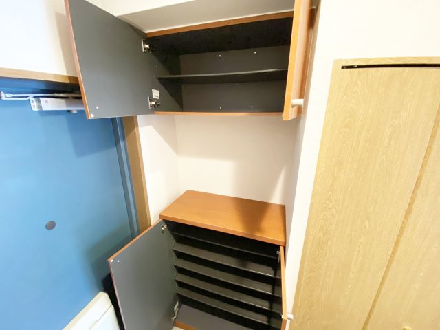 アステリ与野本町弐番館の玄関|玄関収納です！