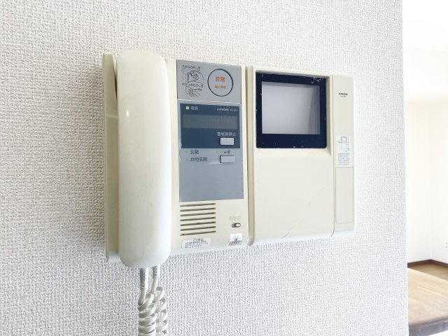 アステリ与野本町弐番館のセキュリティ|安心のモニター付きインターホン！