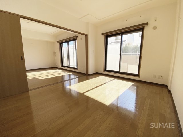 アステリ与野本町弐番館の洋室|落ち着いた内装です！