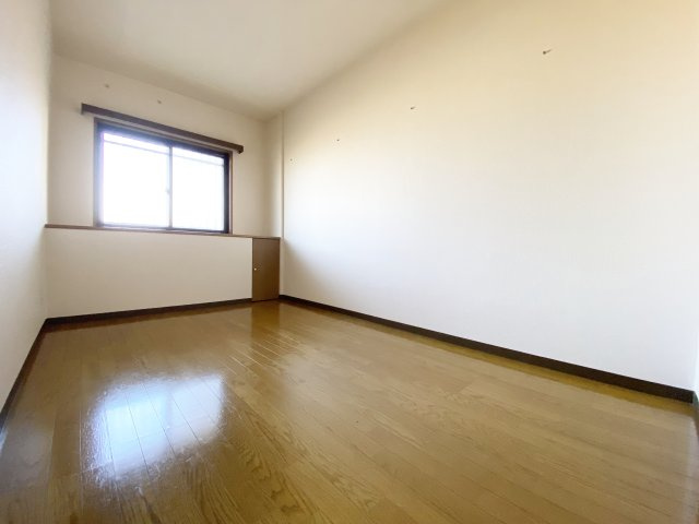 アステリ与野本町弐番館の洋室|使いやすい洋室タイプ！