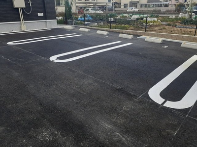 【駐車場】 | カームリー | カースペースがあります