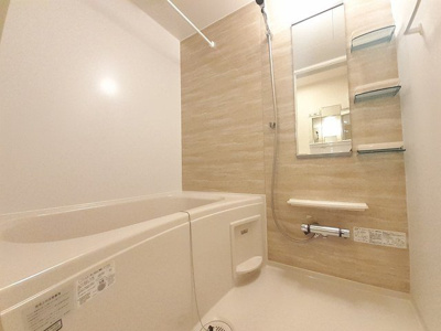 【浴室】 | カームリー | コンパクトで使いやすいお風呂です