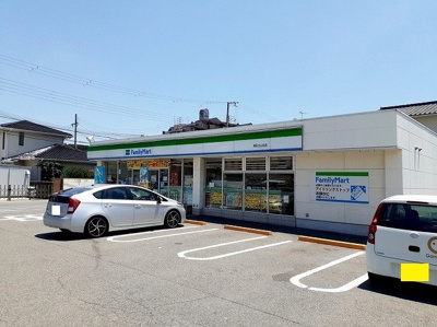 【周辺】 | レーヴフロンスＡ | ファミリーマート　土山駅前店まで500m