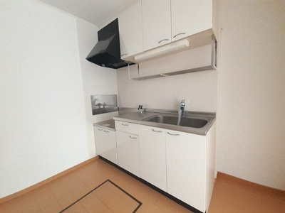 【キッチン】 | エル・サン・レイク | コンパクトなキッチンで掃除もラクラク