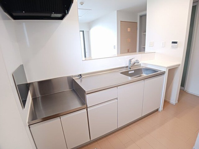 【キッチン】 | スカイ・ガーデンズ | きれいなキッチンです