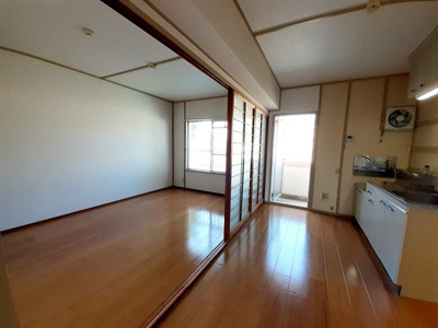 【居間・リビング】 | 第一コーポ学苑 | 使いやすい居間です