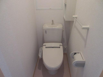 【トイレ】 | サン・フィオーレ大島Ⅰ | 清潔感のあるトイレです