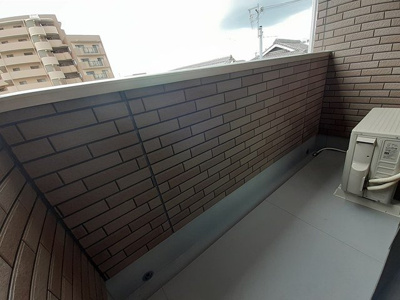 【バルコニー】 | グリュック | お洗濯にも便利なバルコニー付き