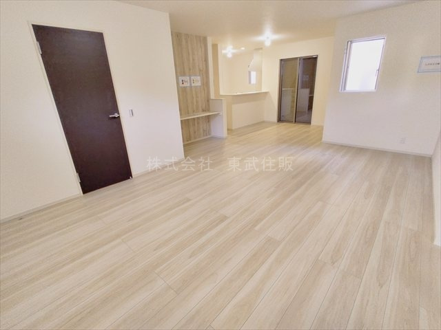 【居間・リビング】の画像