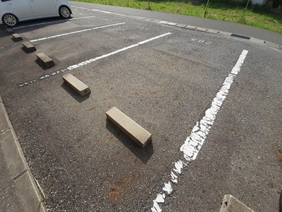 【駐車場】 | タウンリバティー | 車をお持ちの方に嬉しい駐車場付きの物件です