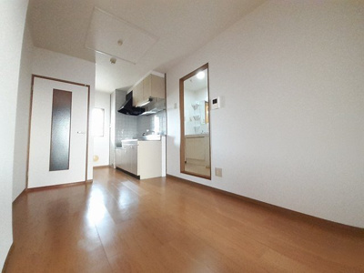 【居間・リビング】 | タウンリバティー | 居間です