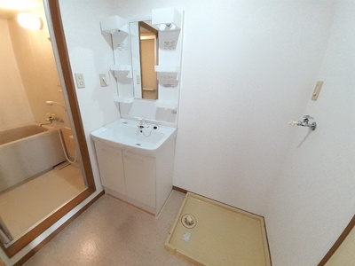 【洗面所】 | タウンリバティー | スペースが確保できる洗面所です