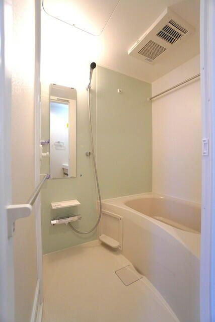 ロイジェント駒込六義園の浴室