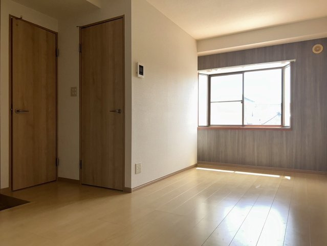 ハイツリー芝の居間・リビング