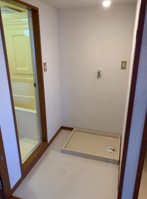 【ランドリースペース】 | シティーコーポパルナス美住町第１ | 室内洗濯機置き場