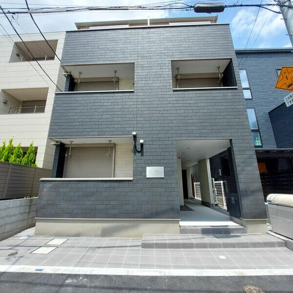 Ｃ－Ｆｌａｔｓの外観