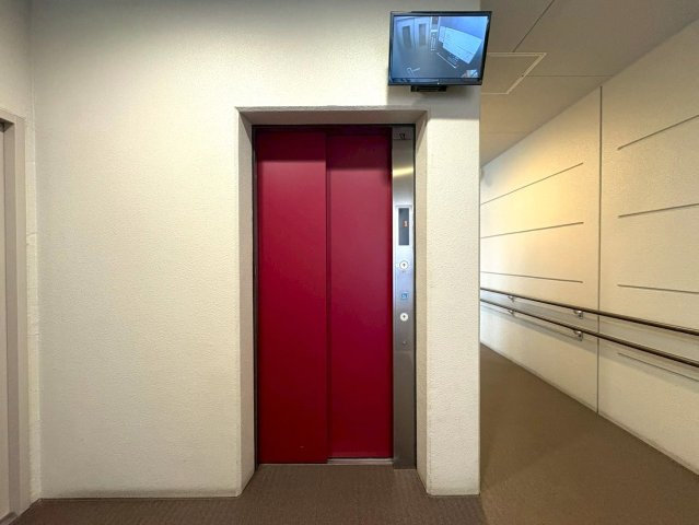 ◆琵琶湖眺望可能◆リビング広々２３帖以上の１ＬＤＫ◆ペット飼育可能◆ネバーランド大津ＧＲＡＮＢＡＹのその他|エレベーター