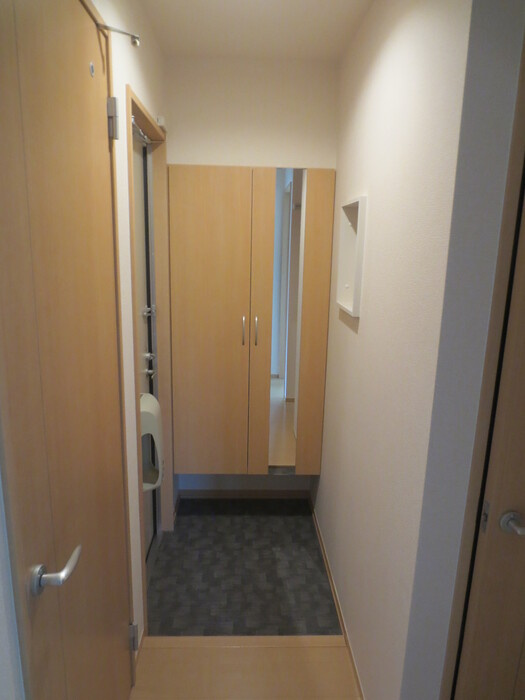 Sekuto B棟の玄関|シューズボックス付きの玄関です☆