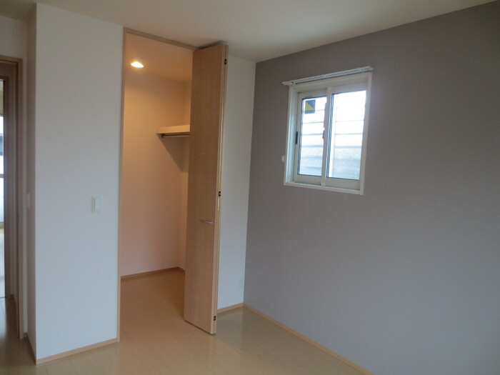 Sekuto B棟の内装|ウォークインクローゼット付きです★