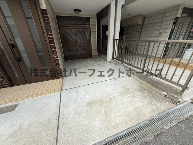 中木田町戸建　賃貸の設備|駐車場完備です
