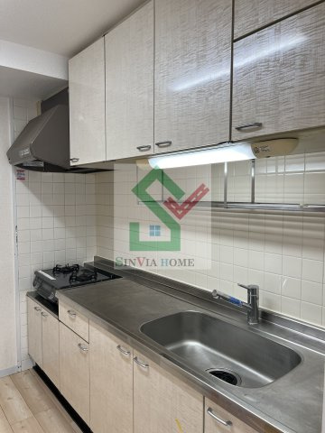 ワイズエメリールUのキッチン