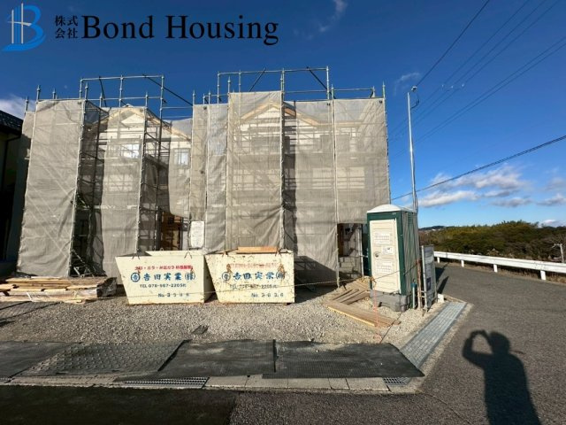 小中学校徒歩10分圏内で安心　桃山台6丁目　全2棟　A号棟