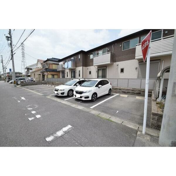 サンライズハイムの駐車場