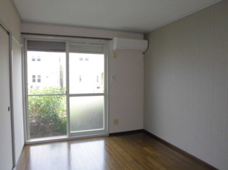 【内装】 | エステート根岸台 | 別のお部屋の写真です