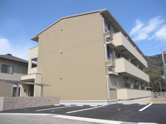 【駐車場】 | グランシャリオ | グランシャリオ (GoodHome)