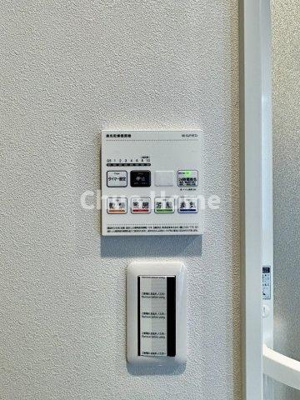 【冷暖房・空調設備】 | ウィルローズ瑞江クラース | 【浴室乾燥機】暖房・冷風・換気・乾燥が可能です。毎日を快適に過ごせるうれしい機能が揃っています。雨の日の洗濯物も安心です。