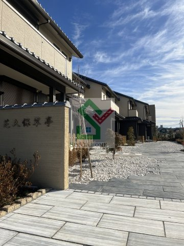 芝久保翠亭のエントランス