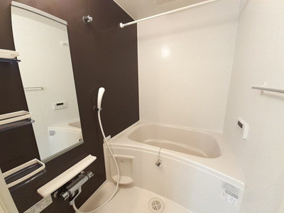 【浴室】 | グラース・メゾン | 落ち着いた空間のお風呂です