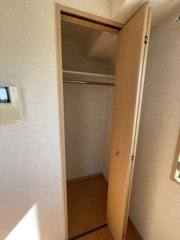 ※類似間取り別部屋参考写真となります