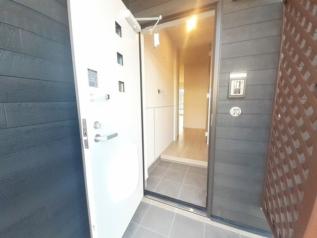 エムズ　サニーガーデンⅩⅩⅢの玄関|毎日通る玄関はこちらです