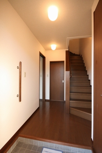 ドルフ桜丘2の玄関