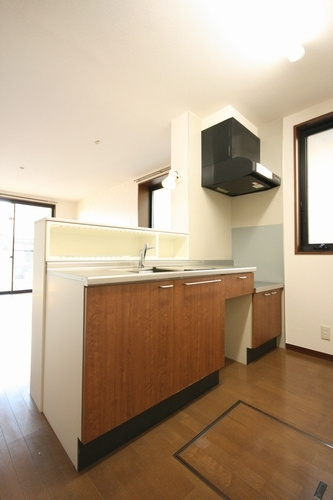 ドルフ桜丘2のキッチン