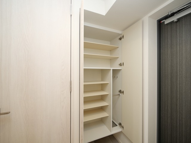 コンフォリア・リブ新大阪西宮原ソルテラスの収納