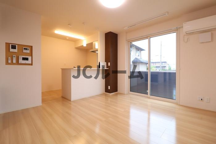 クオリティー西本町101の居間・リビング