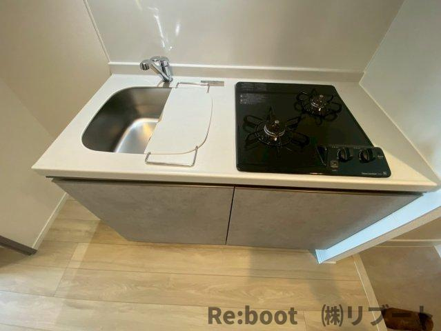 S-RESIDENCE原木中山azure(エスレジデンスバラキナカヤマアズール)のキッチン