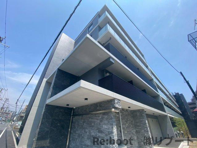 S-RESIDENCE原木中山azure(エスレジデンスバラキナカヤマアズール)の外観