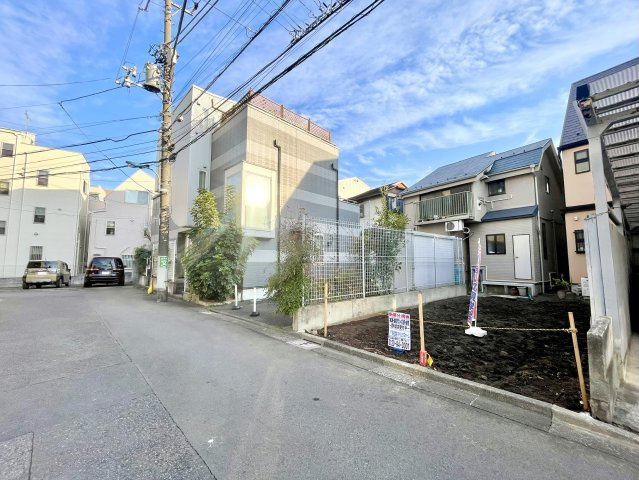 ＜LIBERi リーベリー＞北区滝野川3丁目　アクセス便利　新築戸建限定1棟の前面道路含む現地写真