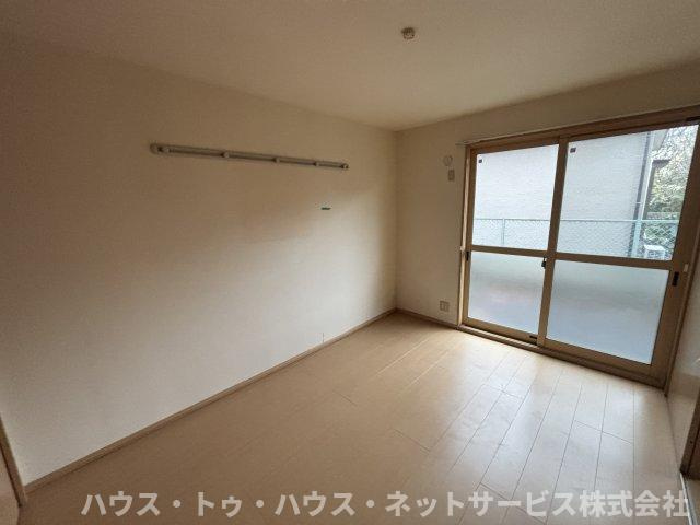 ヴィルヌープ　Ⅳの洋室