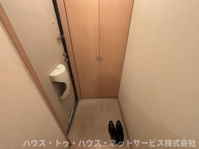 ヴィルヌープ　Ⅳの玄関