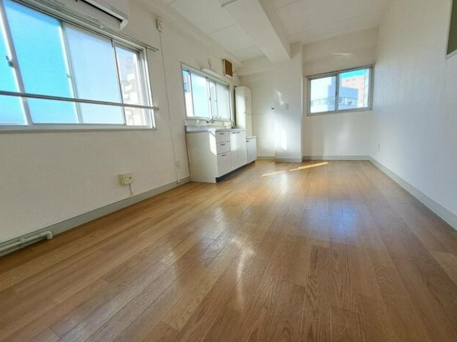 朋和ビルの画像