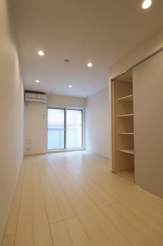 リブリ岸辺・OSAKAの内装