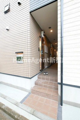 【エントランス】 | ハーモニーテラス東十条Ⅱ | 同仕様写真