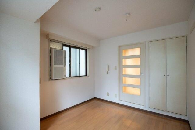 パールマンション白山の寝室