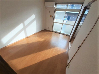 【居間・リビング】 | コーポ新田Ｃ | おしゃれな居間です