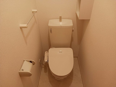 【トイレ】 | ウェルデンス一条 | ゆったりとした空間のトイレです